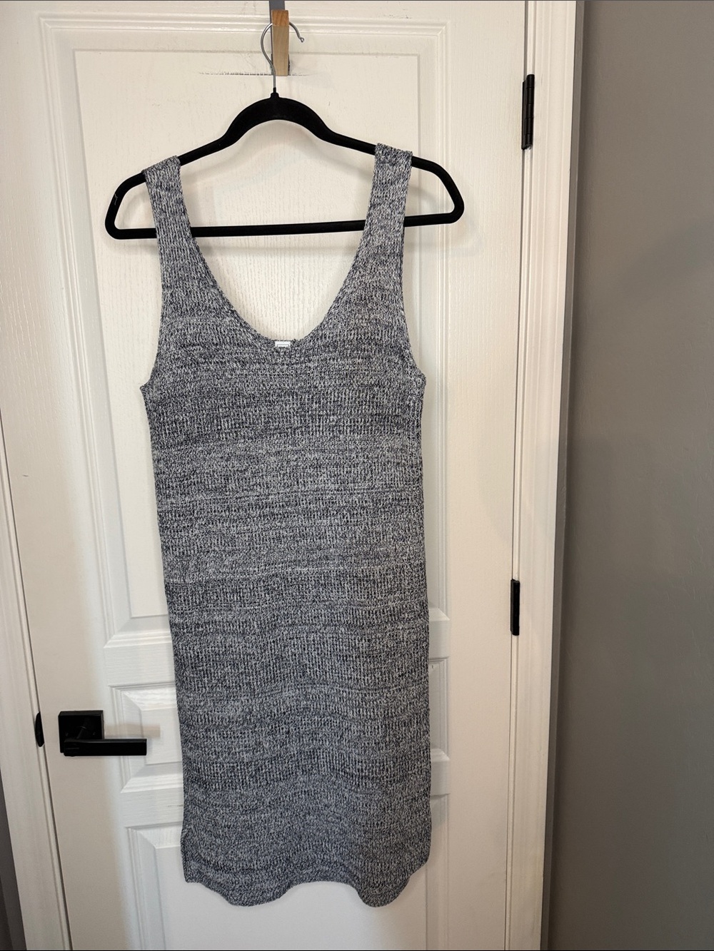 Susina Marled Gray Knit Scoop Midi Dress
